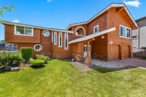 $3,595,000 | 2067 Aloha Drive, South Lake Tahoe, CA 96150
