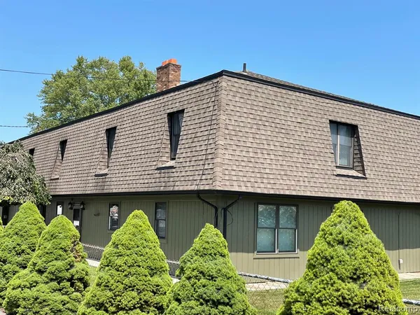 $560,000 | 46070 Edgewater Street, New Baltimore, MI 48047