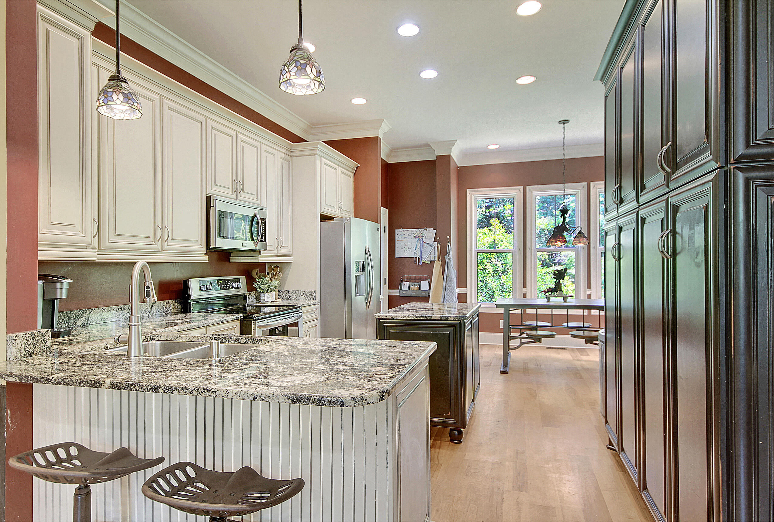 118 Spring Road Summerville, SC 29483 - Photo 23 of 57 A great kitchen