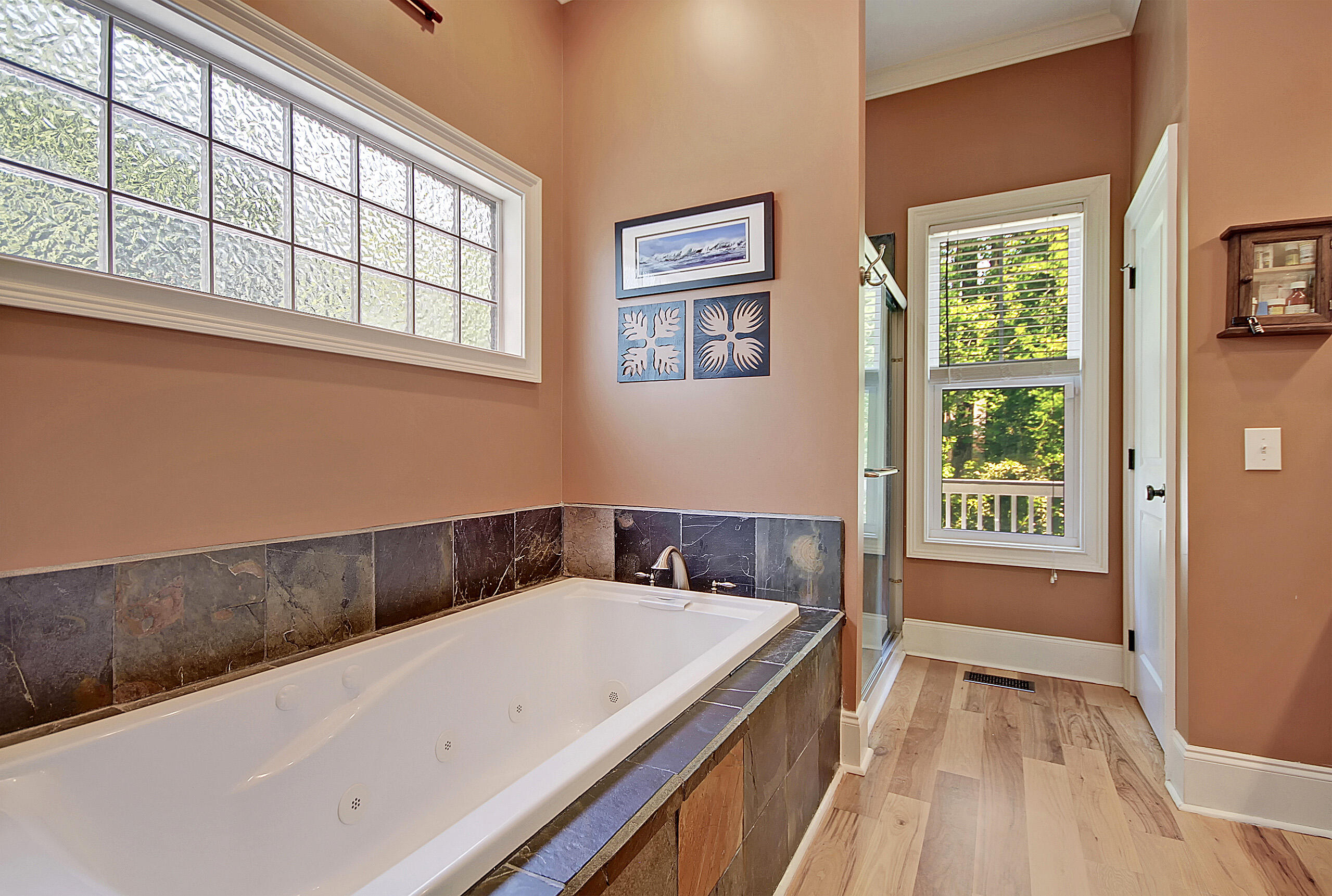 118 Spring Road Summerville, SC 29483 - Photo 33 of 57 Jetted tub