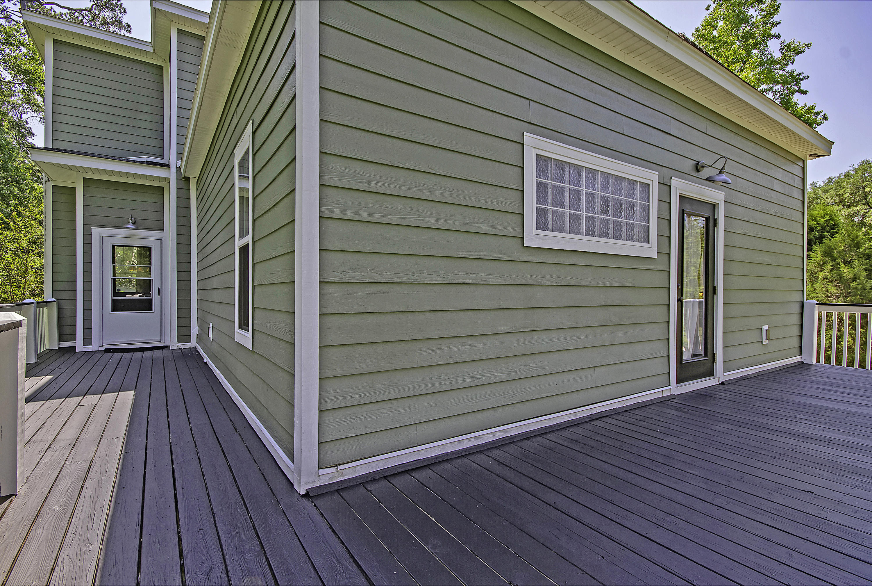 118 Spring Road Summerville, SC 29483 - Photo 8 of 57 Back Deck