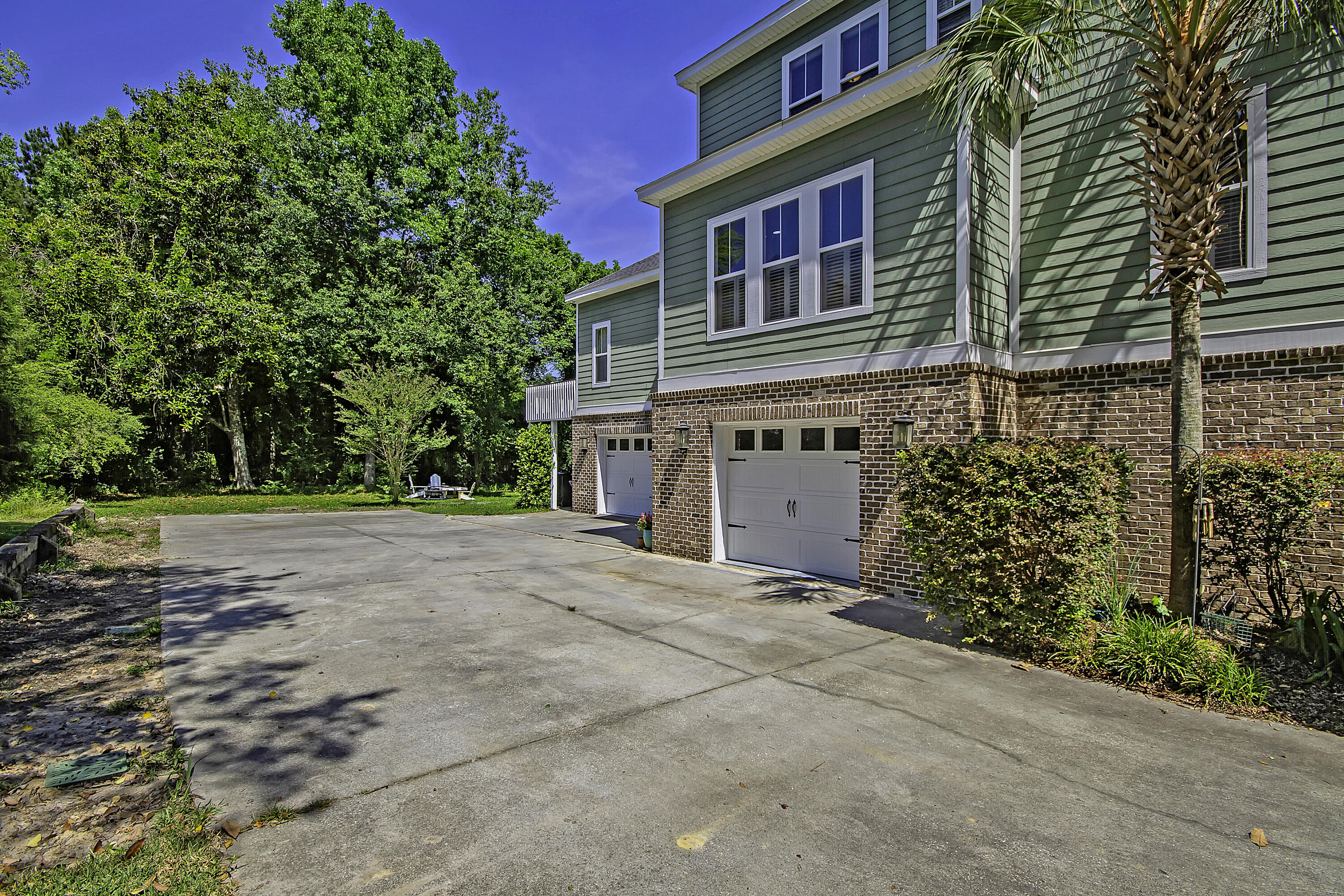 118 Spring Road Summerville, SC 29483 - Photo 9 of 57 118 Spring Rd parking