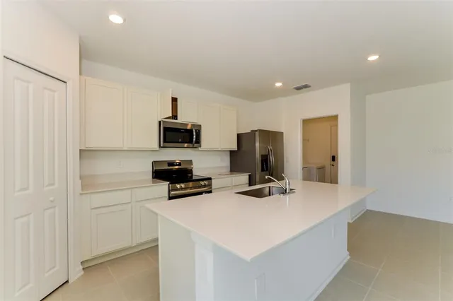 $2,095 | 2219 Crown Rock Bluff, Haines City, FL 33844