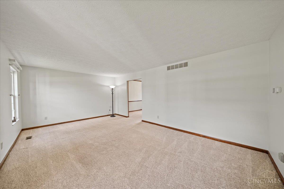 3783 Riva Ridge Drive Hamilton, OH 45011 - Photo 13 of 53