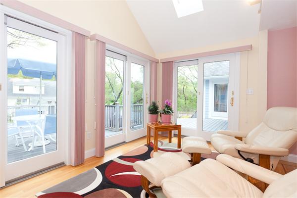 98 Blossomcrest Road Lexington, MA 02421 - Photo 4 of 15