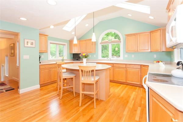 98 Blossomcrest Road Lexington, MA 02421 - Photo 6 of 15