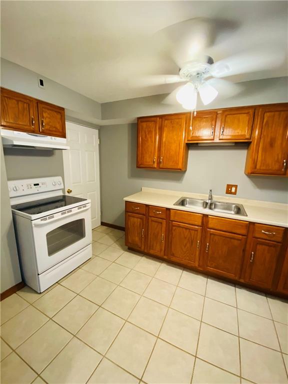 3821 Evergreen Road Pittsburgh, PA 15214 - Photo 8 of 20 Kitchen area and door to basement area.