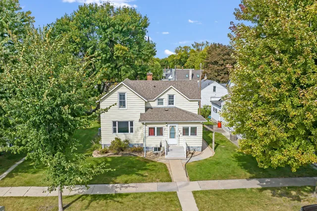 $232,500 | 104 Elm Street Northwest, Sleepy Eye, MN 56085