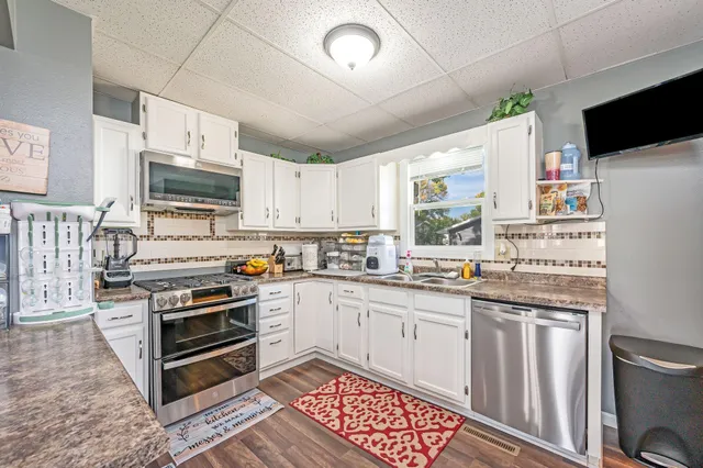 $232,500 | 104 Elm Street Northwest, Sleepy Eye, MN 56085