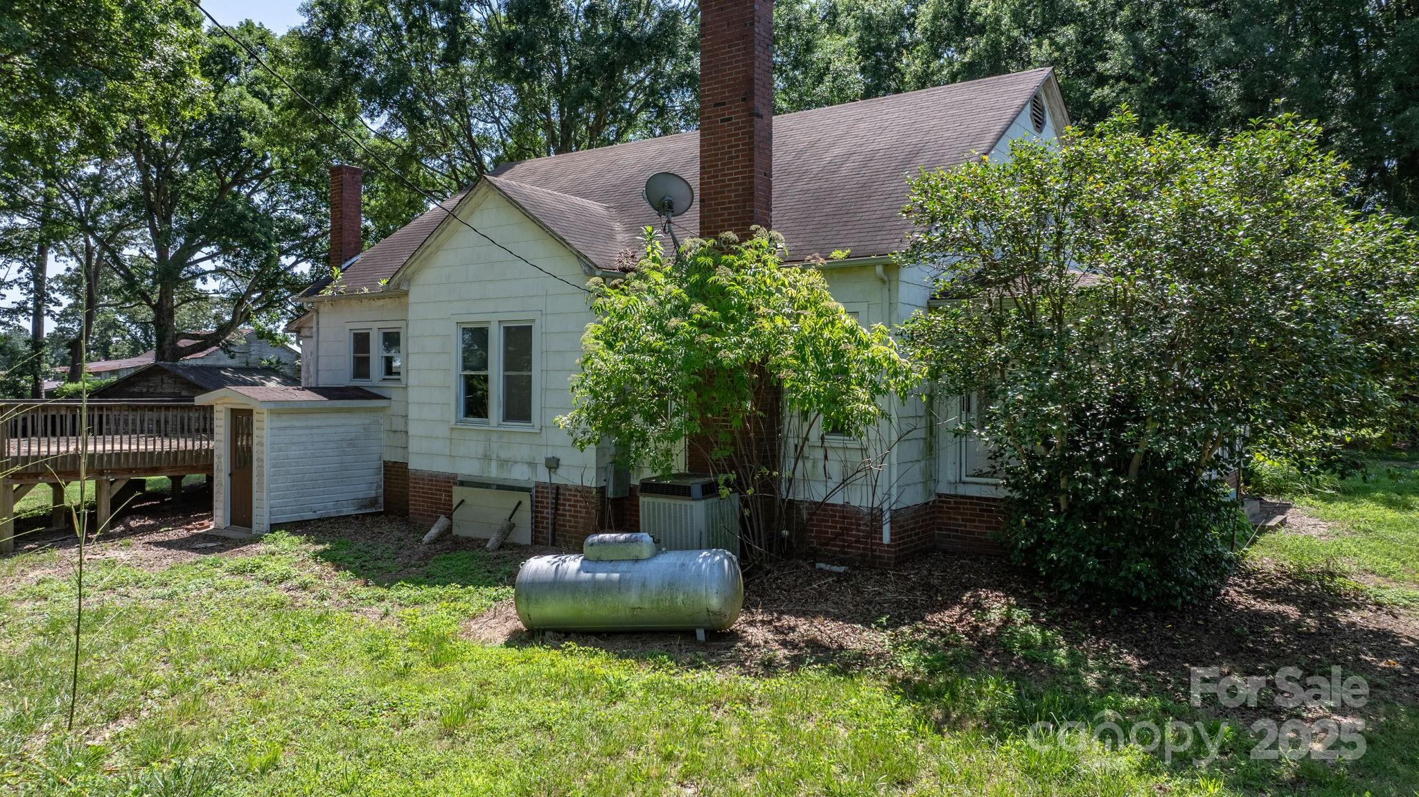5560 Springs Road Conover, NC 28613 - Photo 11 of 45 Gallery Image 11