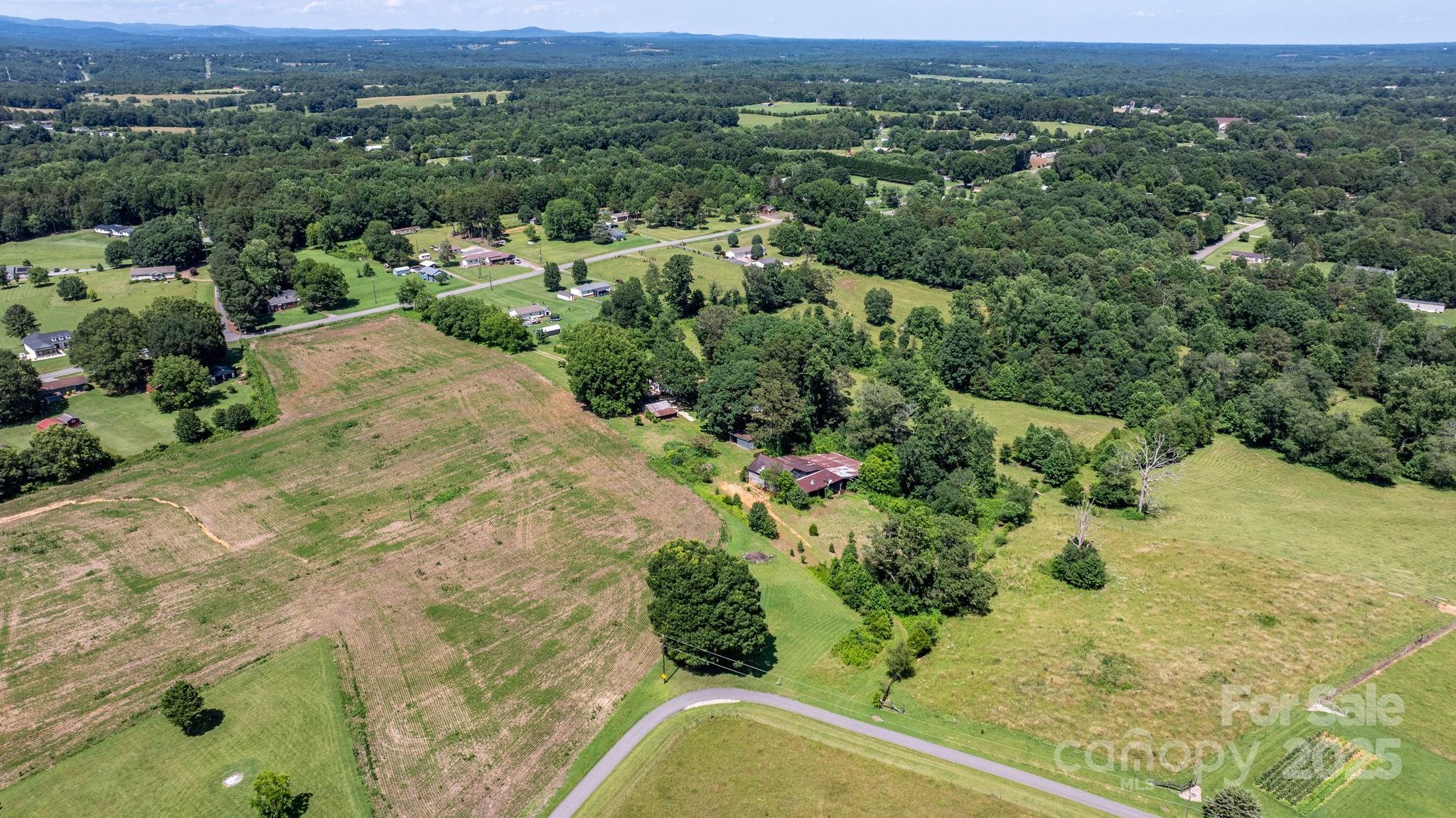 5560 Springs Road Conover, NC 28613 - Photo 32 of 45 Gallery Image 32