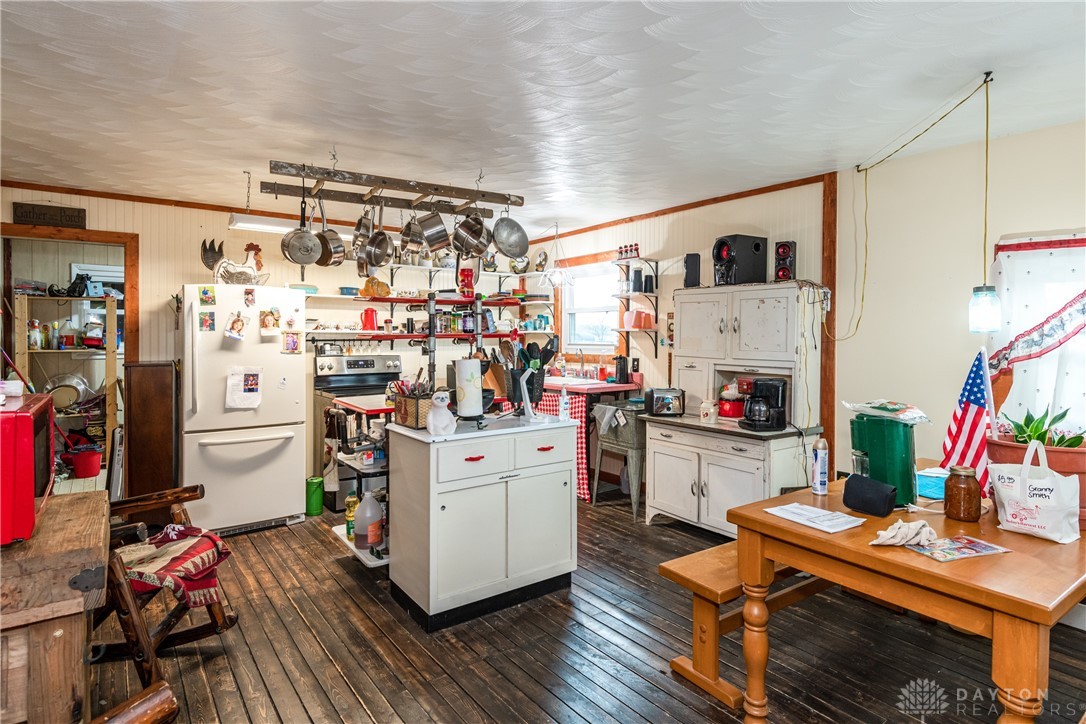 1054 Watkins Road Jamestown, OH 45335 - Photo 8 of 30 Gallery Image 8