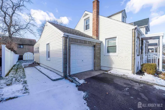 $3,300 | 301 Central Avenue, Metuchen, NJ 08840