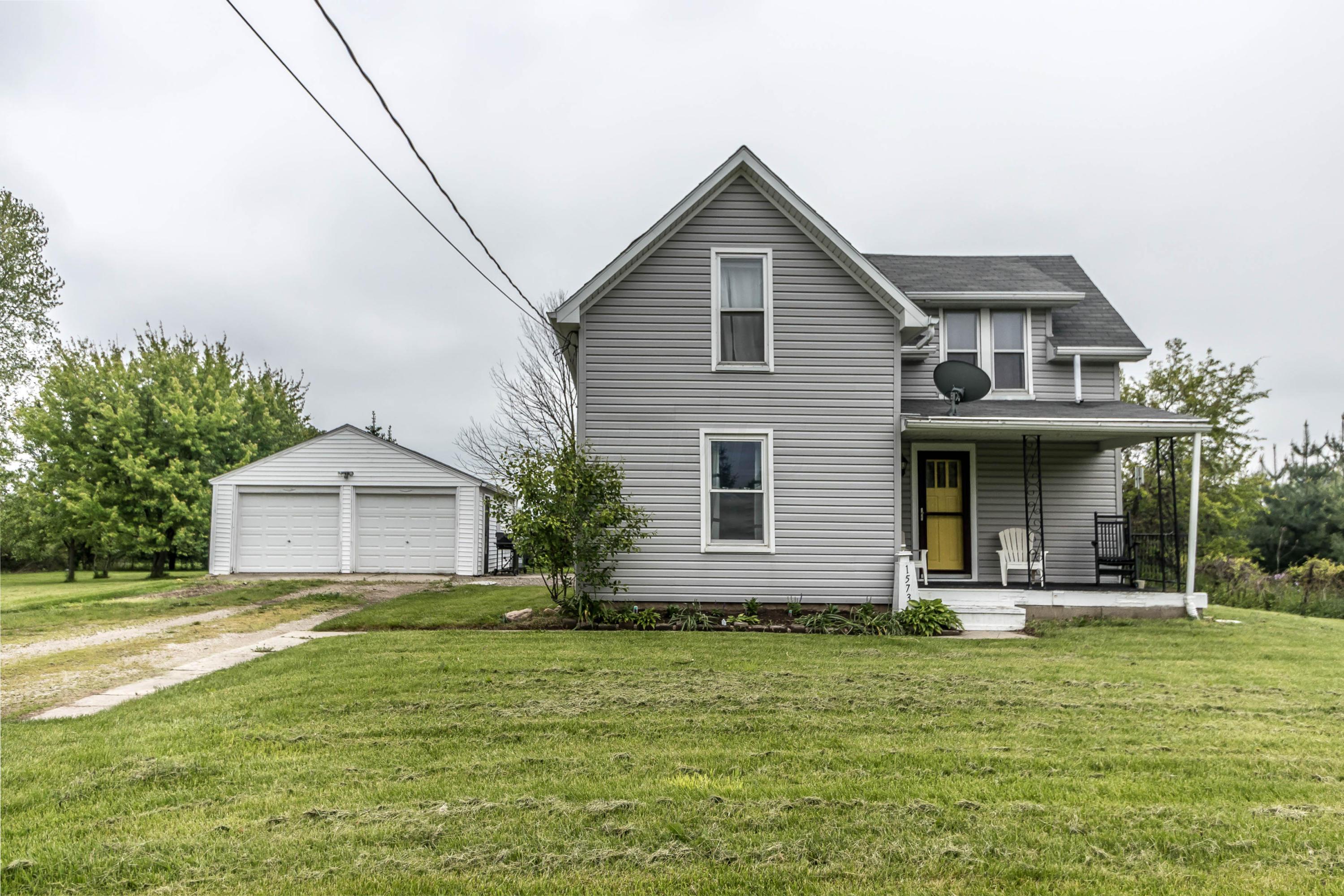 1573 Hanover Road Delaware, OH 43015 - Photo 3 of 44