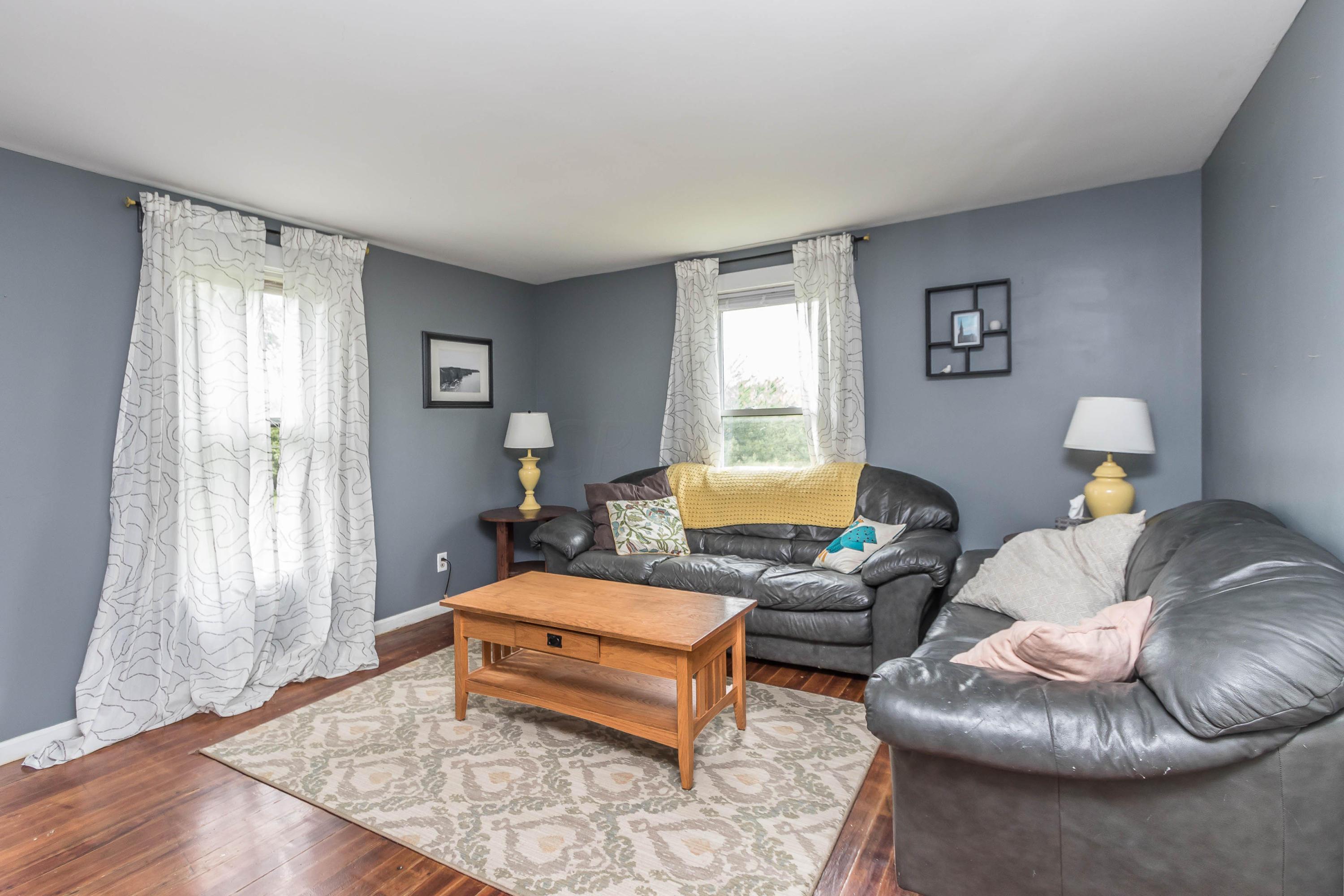 1573 Hanover Road Delaware, OH 43015 - Photo 8 of 44