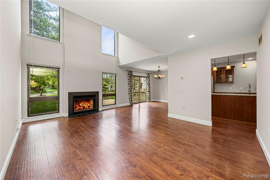 740 Eastbridge Court Rochester Hills, MI 48307 - Photo 3 of 43