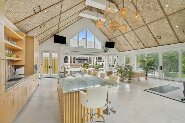 $8,900,000 | 834 Tyne Valley Court, Nashville, TN 37220