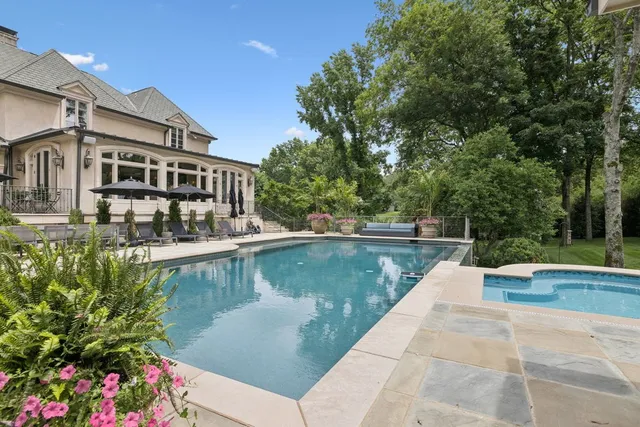 $8,900,000 | 834 Tyne Valley Court, Nashville, TN 37220