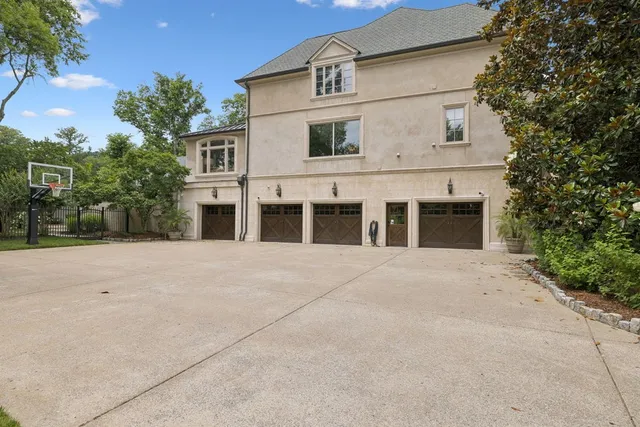$8,900,000 | 834 Tyne Valley Court, Nashville, TN 37220