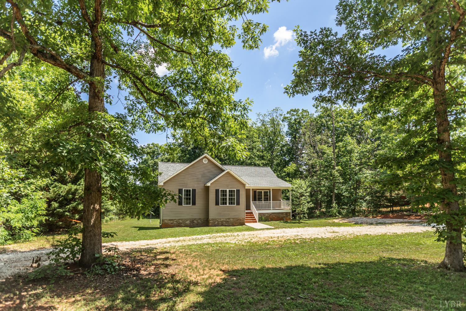 316 Tower Hill Road Appomattox, VA 24522 - Photo 2 of 46