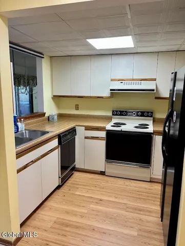 $314,900 | 102 Meadowbrook Drive, Bethlehem, NY 12159