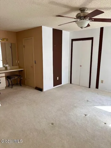 $314,900 | 102 Meadowbrook Drive, Bethlehem, NY 12159