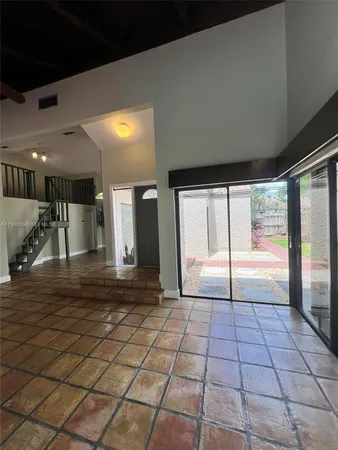 $3,800 | Sunset, Miami, FL 33173