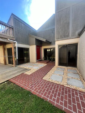 $3,800 | Sunset, Miami, FL 33173