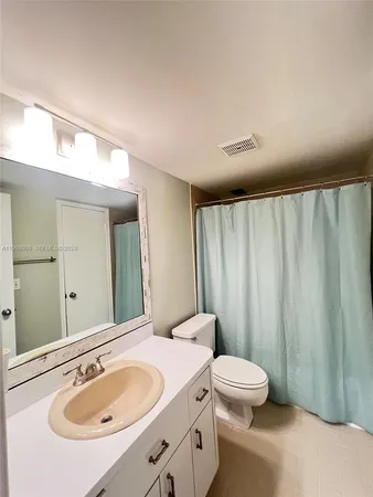 $3,800 | Sunset, Miami, FL 33173