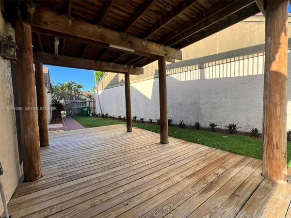 $3,800 | Sunset, Miami, FL 33173