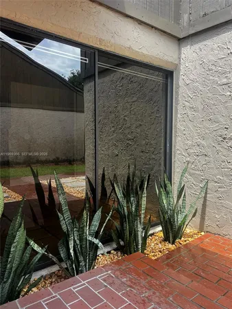 $3,800 | Sunset, Miami, FL 33173