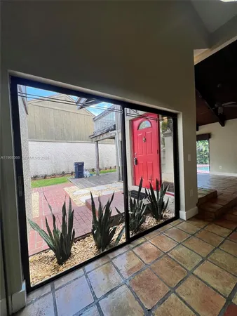 $3,800 | Sunset, Miami, FL 33173