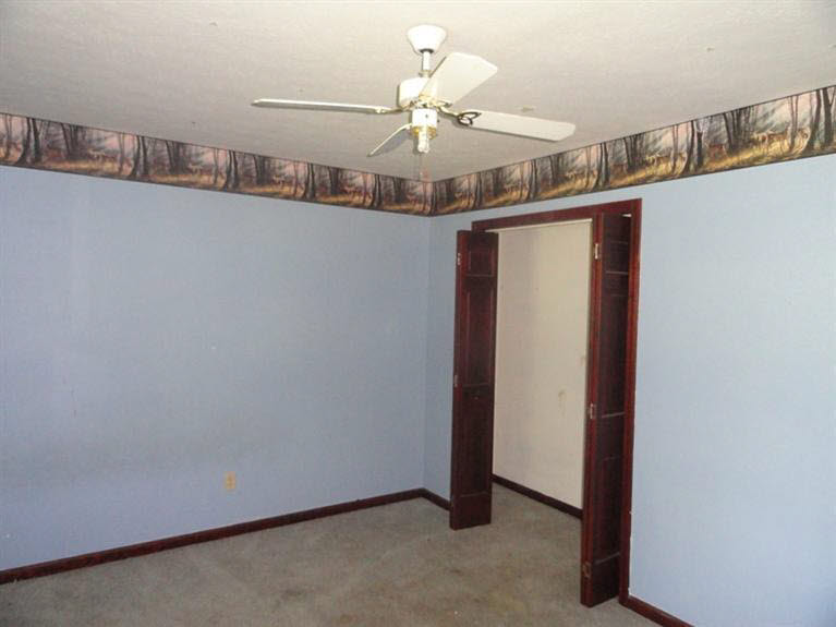 1605 South Hardy Mill Road Lexington, IN 47138 - Photo 17 of 25 Gallery Image 17