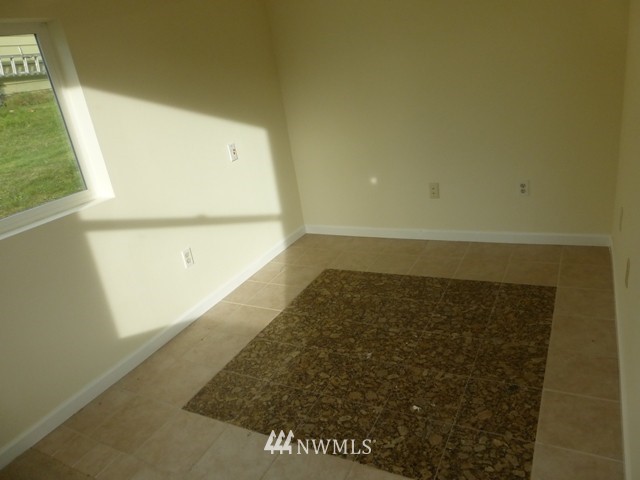 21425 6th Avenue West Bothell, WA 98021 - Photo 8 of 12