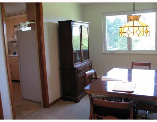 770 Peairs Road Elizabeth, PA 15037 - Photo 8 of 18 Dining Room.