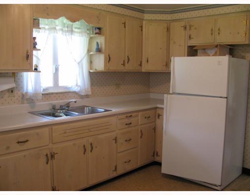 770 Peairs Road Elizabeth, PA 15037 - Photo 9 of 18 Kitchen.