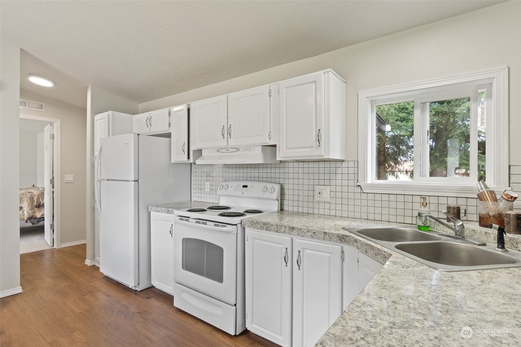 9914 180th Way Southwest Rochester, WA 98579 - Photo 7 of 23