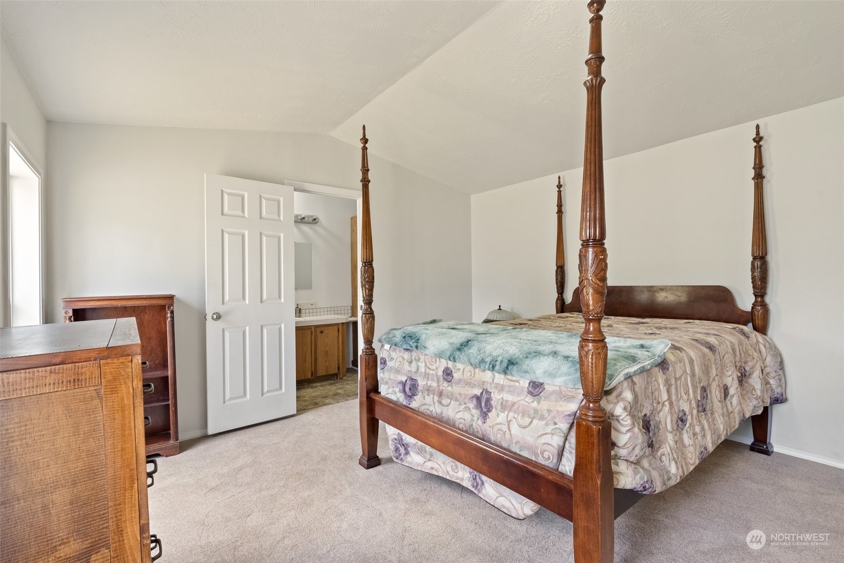 9914 180th Way Southwest Rochester, WA 98579 - Photo 10 of 23