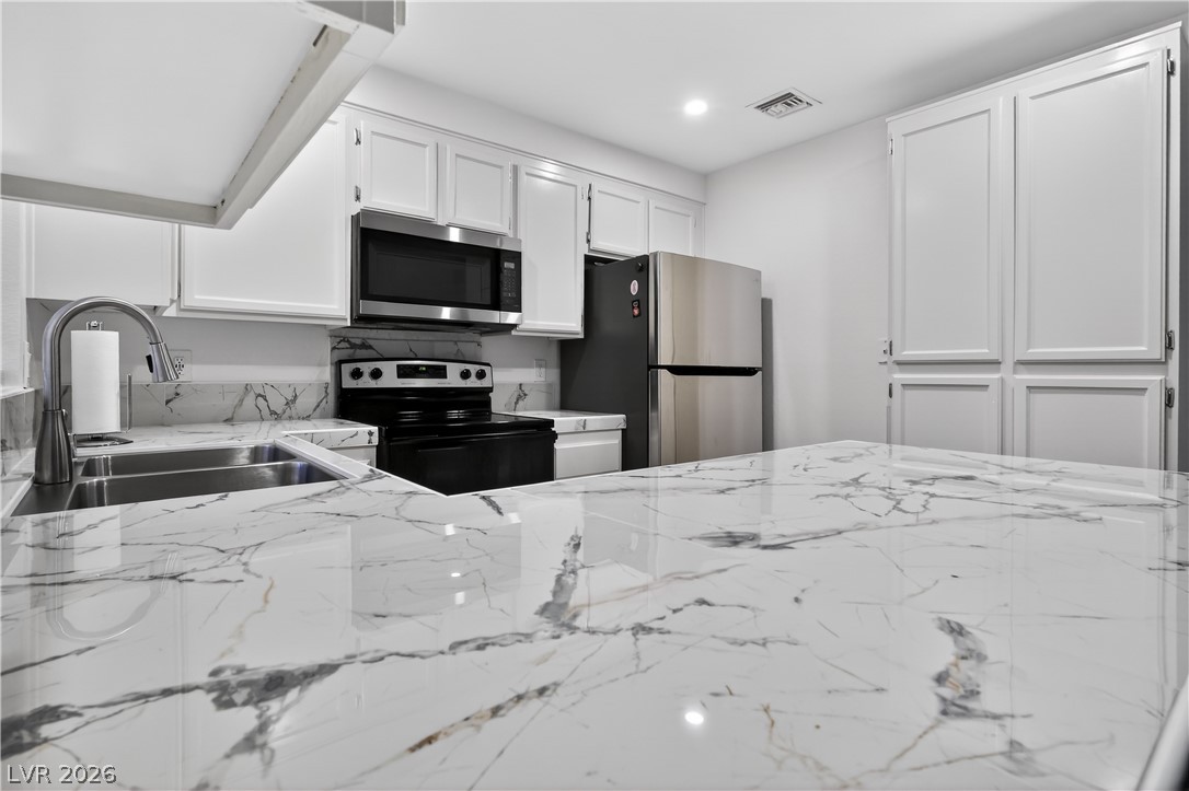 2193 Aspen Mirror Way, Unit 102 Laughlin, NV 89029 - Photo 9 of 28