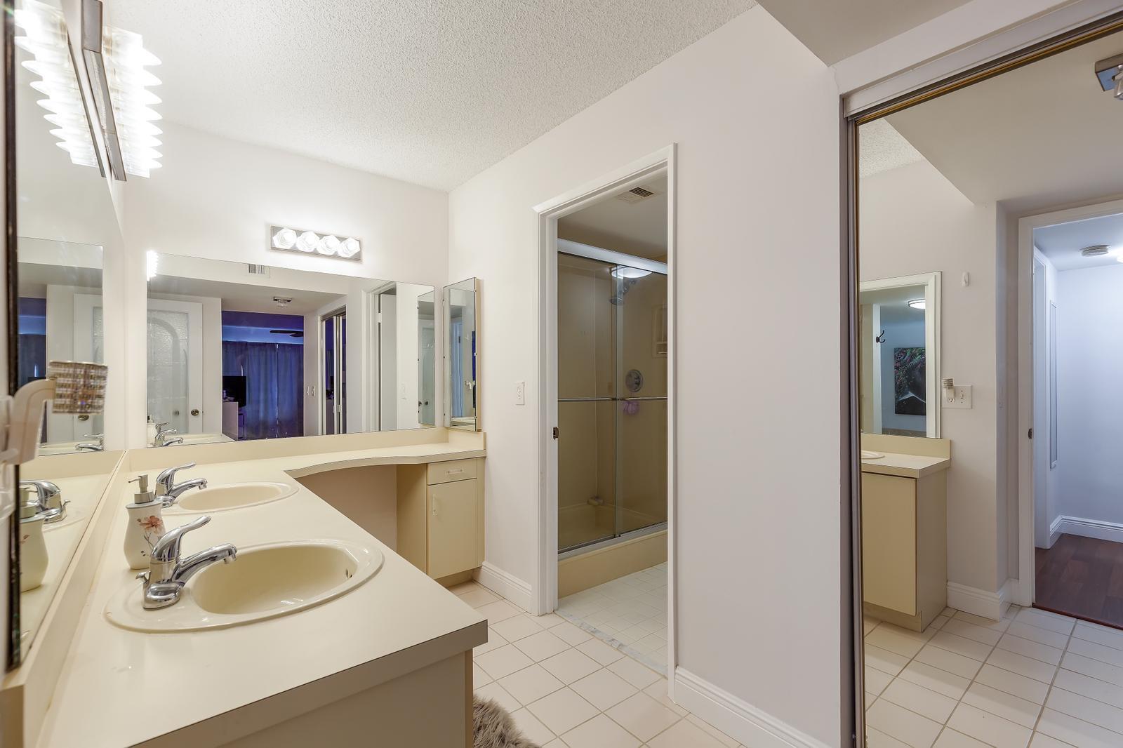 5801 Camino Del Sol, Unit 302 Boca Raton, FL 33433 - Photo 13 of 22 IMG-20211020-WA0007