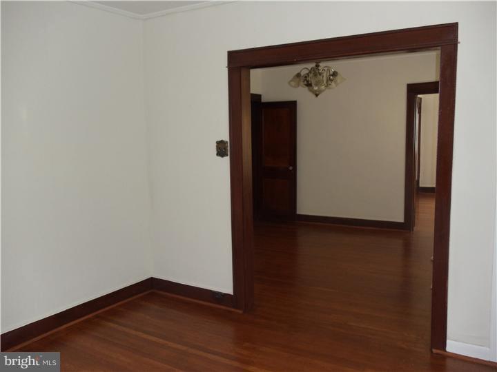 625 North Cedar Road Jenkintown, PA 19046 - Photo 16 of 25 Gallery Image 16