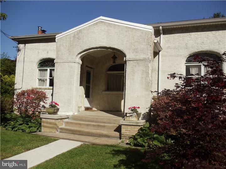 625 North Cedar Road Jenkintown, PA 19046 - Photo 3 of 25 Gallery Image 3