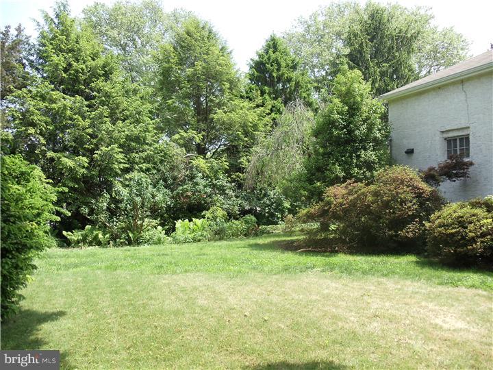 625 North Cedar Road Jenkintown, PA 19046 - Photo 8 of 25 Gallery Image 8