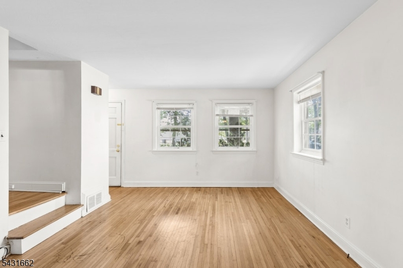 108 Gallows Hill Road Cranford, NJ 07016 - Photo 4 of 25