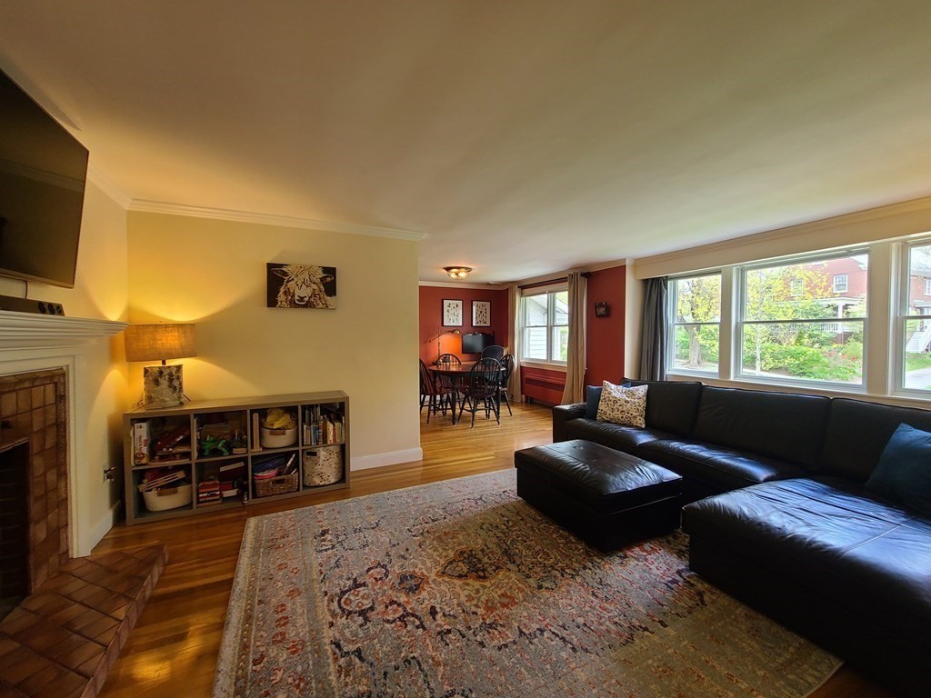 6 Whitman Road Worcester, MA 01609 - Photo 5 of 30 Gallery Image 5
