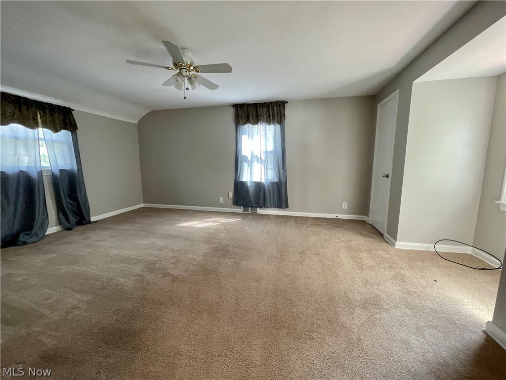 1188 Brainard Road Lyndhurst, OH 44124 - Photo 15 of 21
