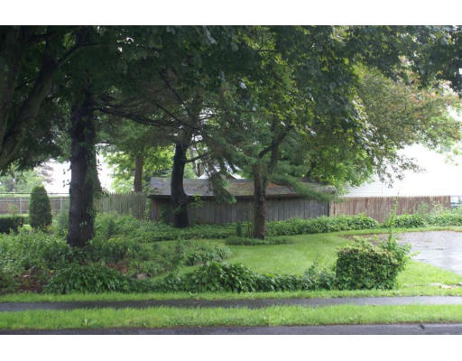 100 Sycamore Street Fairhaven, MA 02719 - Photo 7 of 8