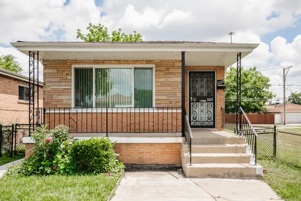 $290,000 | 9227 South Perry Avenue, Chicago, IL 60620