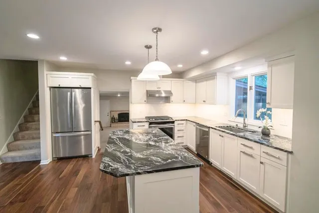 $675,000 | 4321 Lancelot Drive, Minnetonka, MN 55345