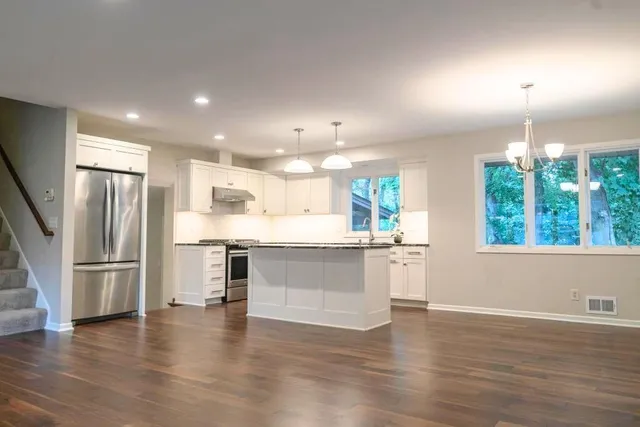 $675,000 | 4321 Lancelot Drive, Minnetonka, MN 55345